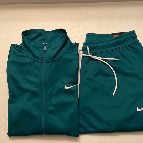 NIKE sportswear swoosh set of track jacket and pants . Size L. Color block - Picture 2 of 16
